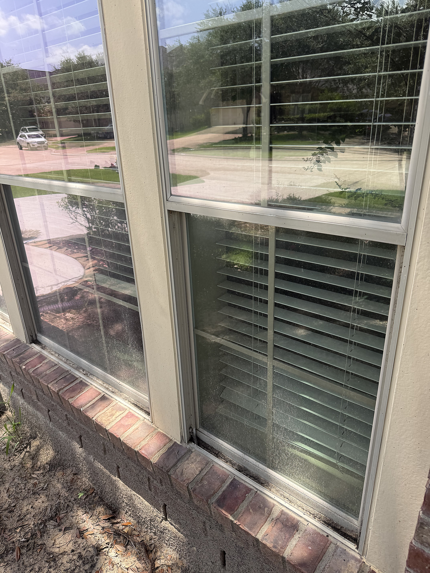 Detailed window cleaning prep